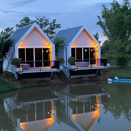 Baan Suan Madam บ้านสวนมาดามวังน้ำเขียว Exterior photo