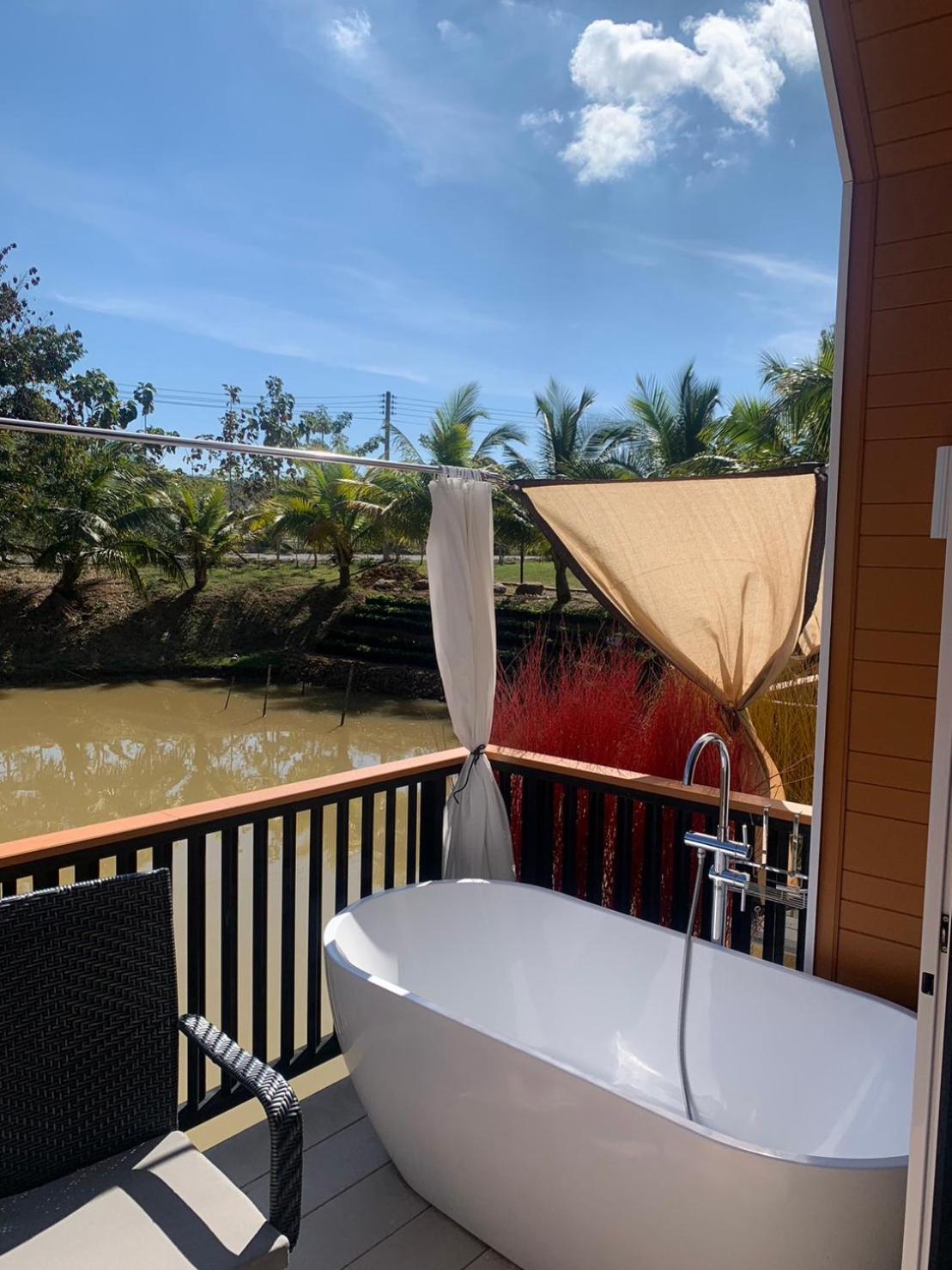 Baan Suan Madam บ้านสวนมาดามวังน้ำเขียว Wang Nam Khiao