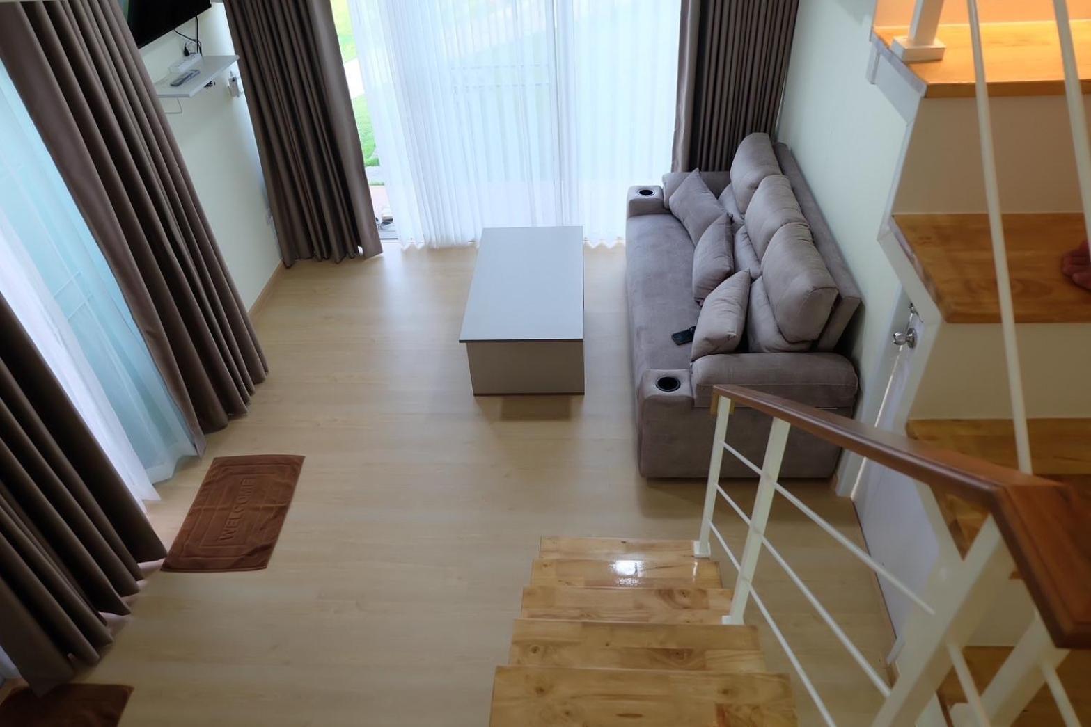 Villa Baan Suan Madam บ้านสวนมาดามวังน้ำเขียว Wang Nam Khiao