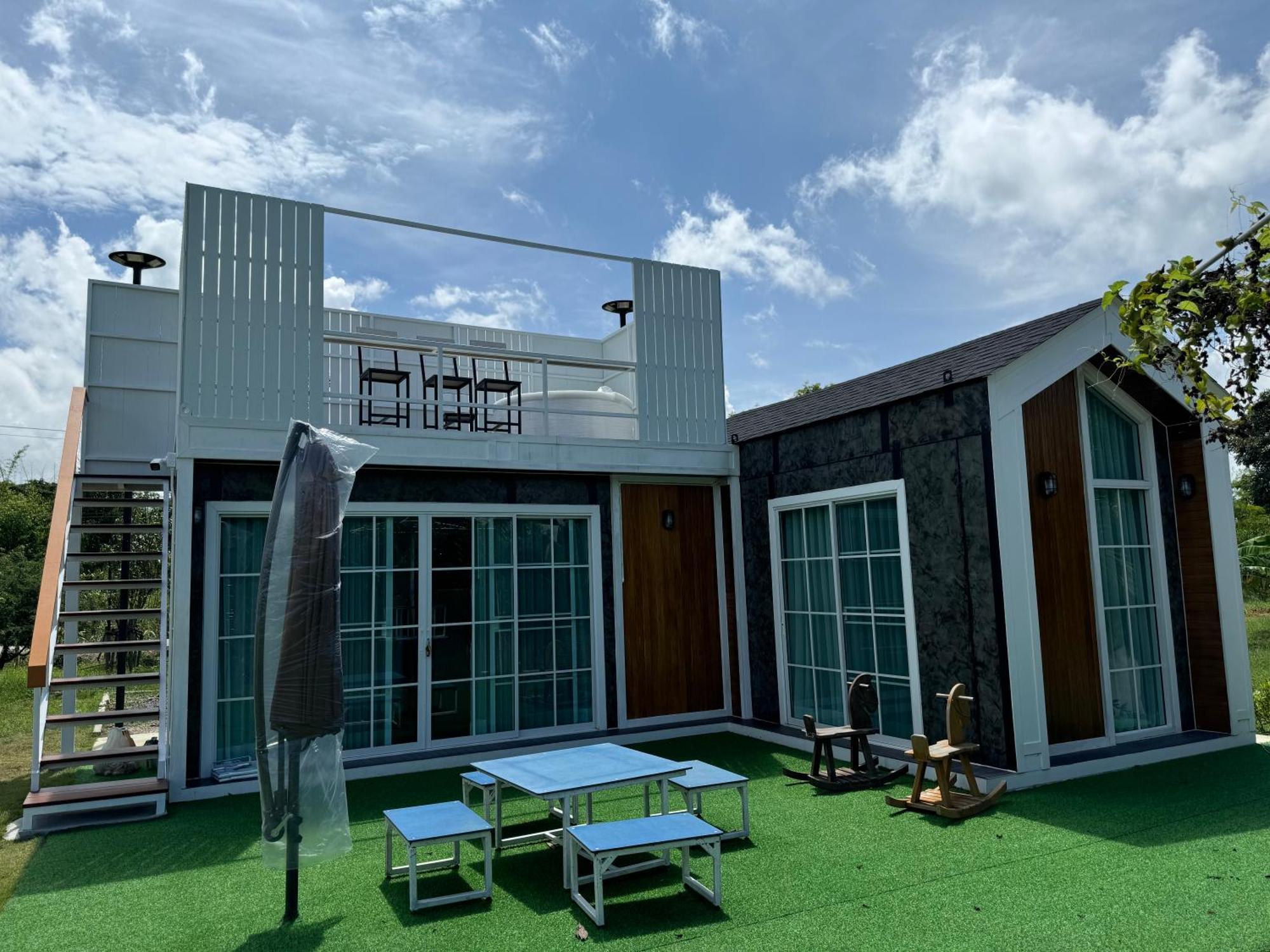 Villa Baan Suan Madam บ้านสวนมาดามวังน้ำเขียว *